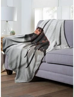Bedroom A Nightmare On Elm Street Here's Freddy Throw Blanket -BoxLunch Sales Shop 19293074 av2