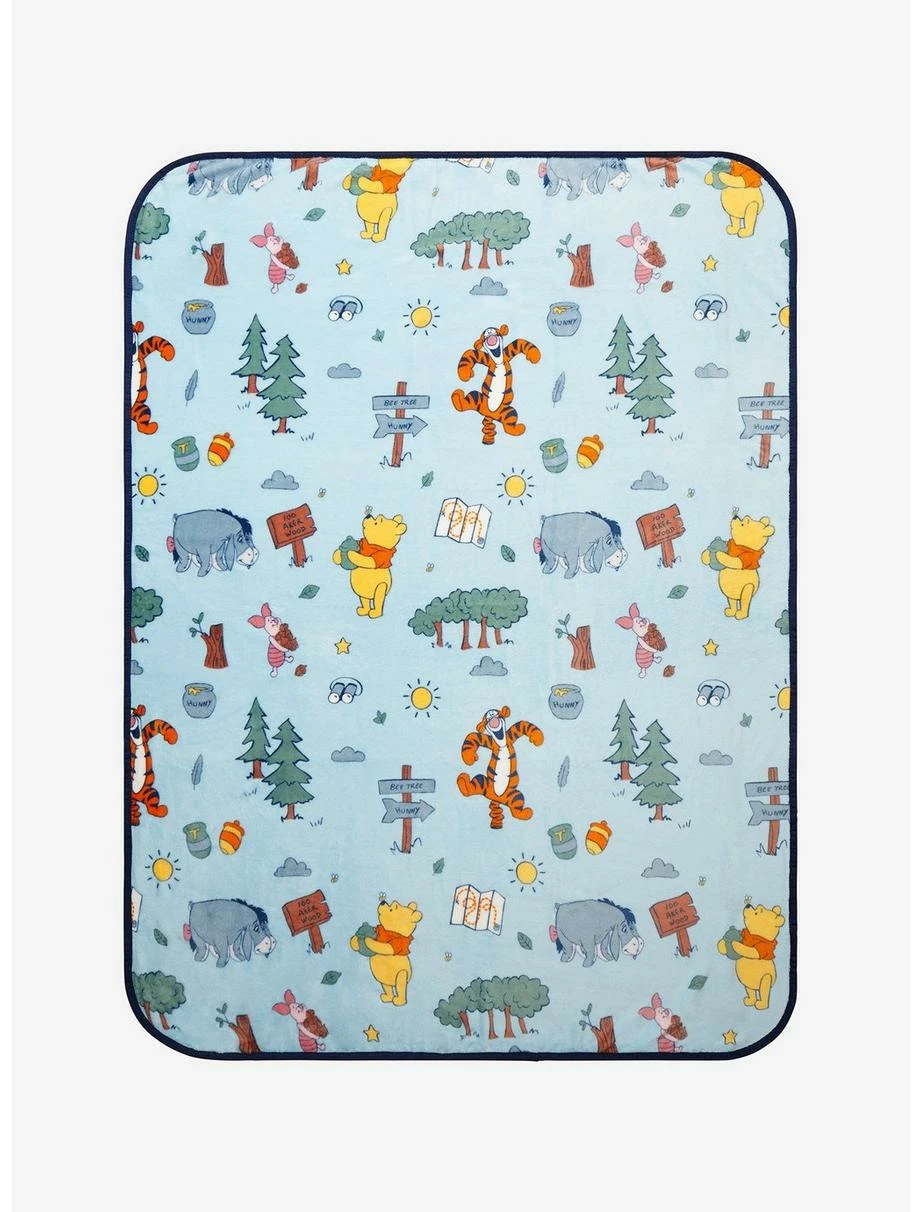 Bedroom Disney Winnie The Pooh Hundred Acre Wood Boxed Throw 2 Bedroom Disney Winnie The Pooh Hundred Acre Wood Boxed Throw - Image 2